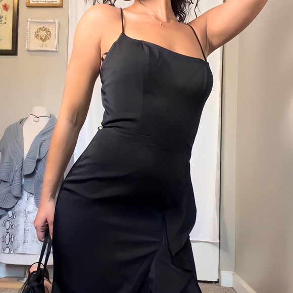 La Femme Black Lace Up Floor Length Evening Gown - Picture 3 of 4